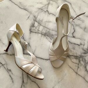 NATURALIZER Genuine Leather Vintage Open Toe Heels